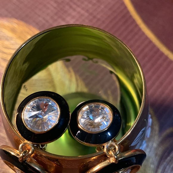 Bijoux New York Design Runway Clip Earrings - Picture 7 of 11